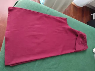 Falda pantalón burdeos