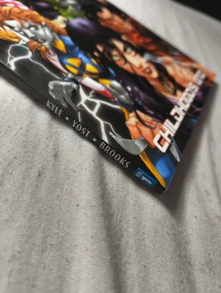 New X-Men Childhood's End - Volume 1