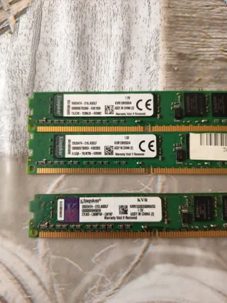 Memorias 2 RAM DDR3 Kingston 4GB y uno de 2 gb