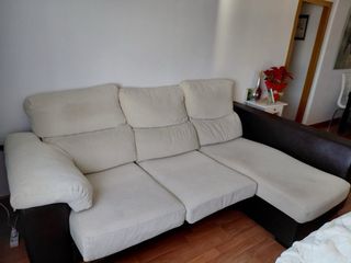 Sofá 4 plazas beige y marrón