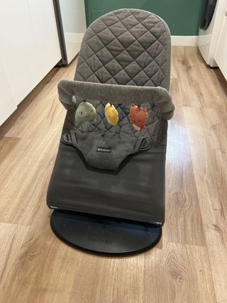 Hamaca Babybjorn con funda y juguete