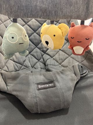 Hamaca Babybjorn con funda y juguete