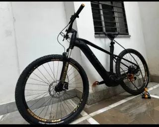 Bicicleta Eléctrica CUBE Reaction Hybrid 625