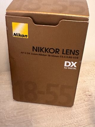 Objetivo Nikon AF-S DX Zoom-Nikkor 18-55mm