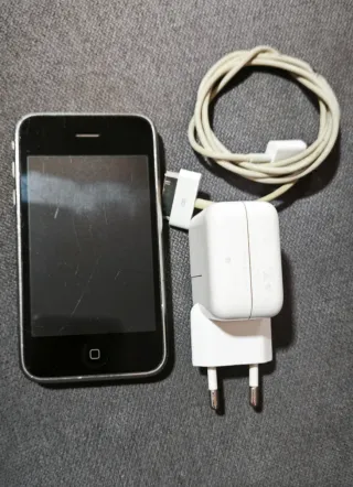 iPod 16GB (iphone)Negro + Cargador y Cable
