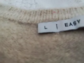 Jersey Navideño Árboles Lentejuelas Perlas Beige