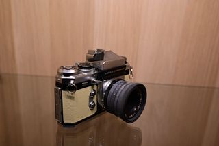 Cámara analógica Edixa Prismat