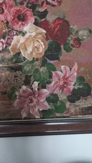 Tapiz floral con marco