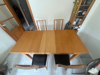 Mesa comedor y 4 sillas madera