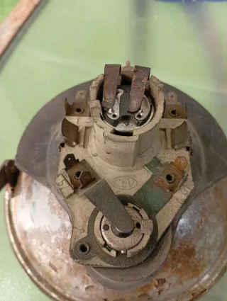 Foco delantero Vespa DN