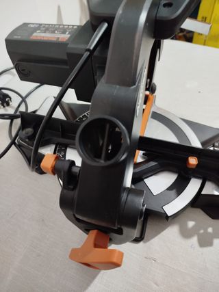 Sierra Ingletadora Evolution R210CMS