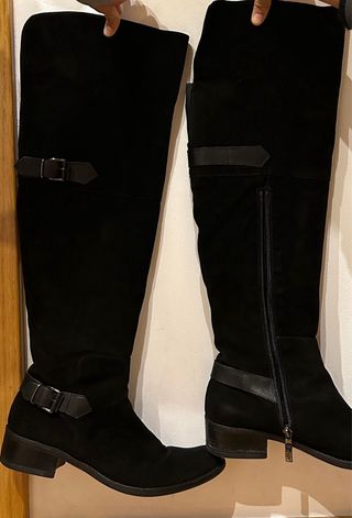 Botas altas ante negro con hebilla. Num 38