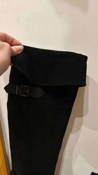 Botas altas ante negro con hebilla. Num 38
