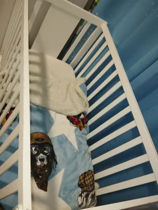 Cuna de bebé con colchón super oferta!!