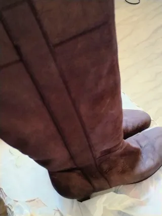 Stivali scamosciati marroni