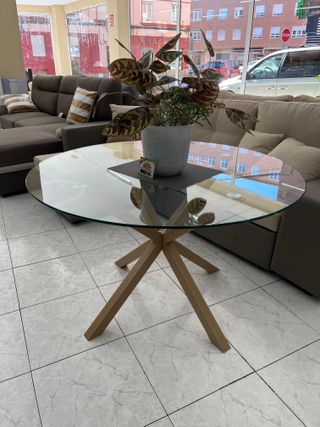 Mesa de comedor redonda cristal y madera