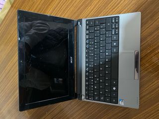 Acer Verde para piezas - Pantalla rota