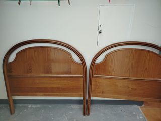 Camas gemelas de madera