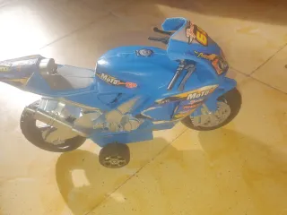 Moto de juguete azul regalo