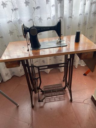 Máquina de Coser Singer Antigua. Funciona perfecta