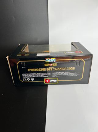 Burago Porsche Carrera 911 1/18 (1993)