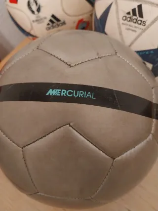 Set di Palloni Calcio e Pallacanestro Adidas Nike Taglia 5