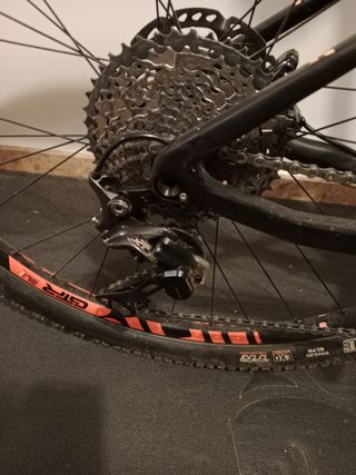 Bicicleta Montaña CUBE GTC REACTION