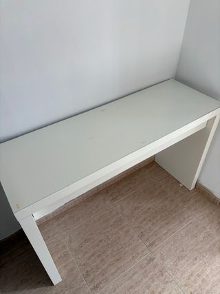 Escritorio IKEA blanco cristal