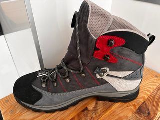 Botas de montaña ASOLO 43 nuevas