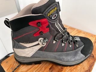 Botas de montaña ASOLO 43 nuevas