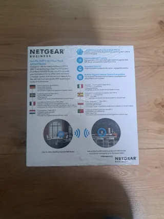 Router NETGEAR Orbi Pro WiFi 6 Mini AX1800