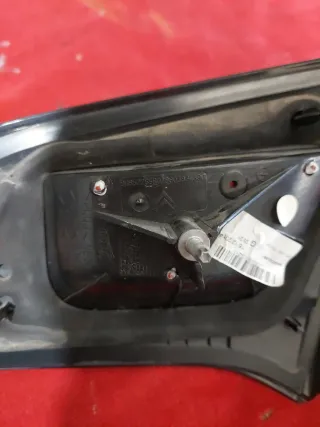 Piloto Interior Trasero Izquierdo Citroën C3
