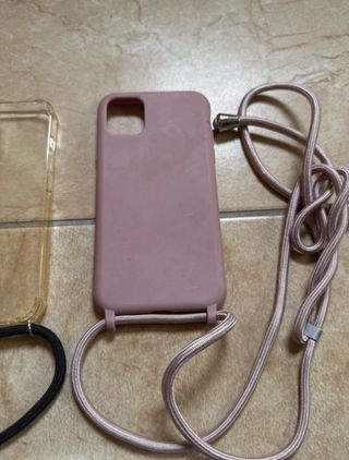 Cover iPhone 14 trasparente e rosa
