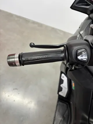 YAMAHA XMAX 300 TECH MAX