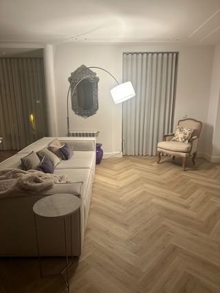 Lámpara de pie moderna