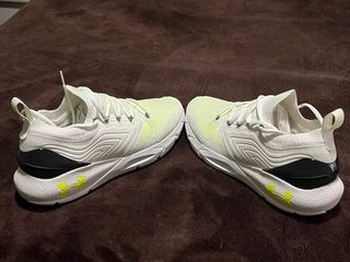Zapatillas Under Armour Blancas y Amarillas Nuevas