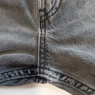 Vaqueros Zara mujer grises