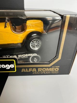 Burago Alfa Romeo 2300 Spider 1/18