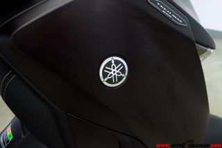 YAMAHA X-MAX 300 TECH MAX -APTA A2-