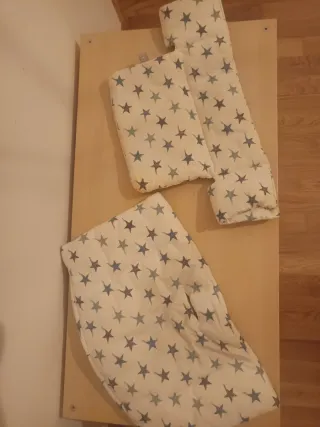 Cojín Stokke para trona Tripp Trapp estrellas