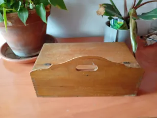 Escritorio portátil antiguo de madera