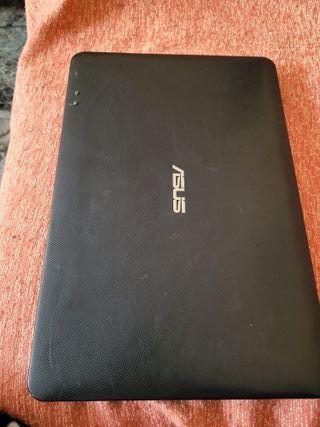 Portátil Asus para repuestos o reparar