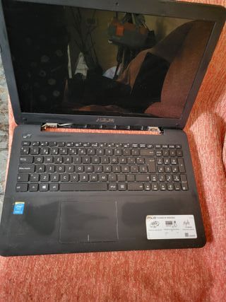 Portátil Asus para repuestos o reparar