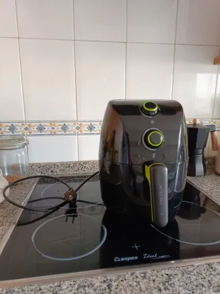 Freidora de aire Cecotec negra