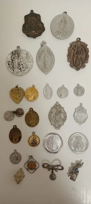 Lote medallas religiosas antiguas