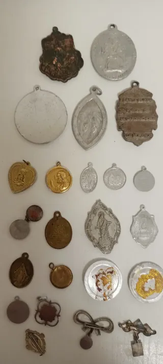 Lote medallas religiosas antiguas