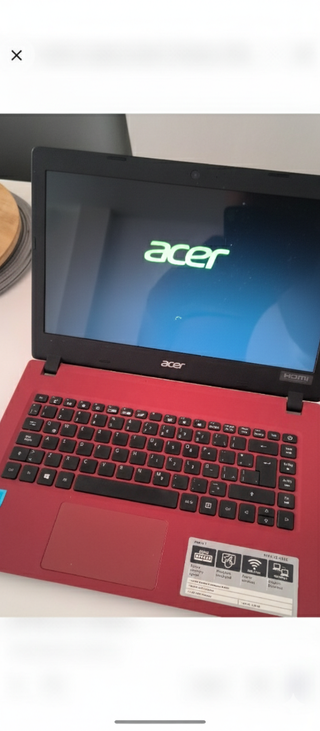 Portátil Acer Aspire Rojo