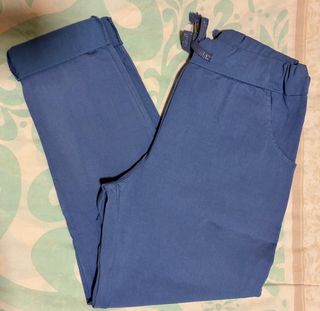 Pantalón Caperucita Rosa talla única elástico azul