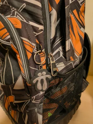 Mochila Totto con ruedas y diseño