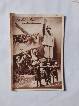 In regalo cartolina storica di Benito Mussolini...